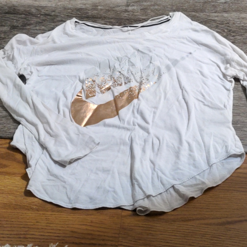 Nike workout ahirt
